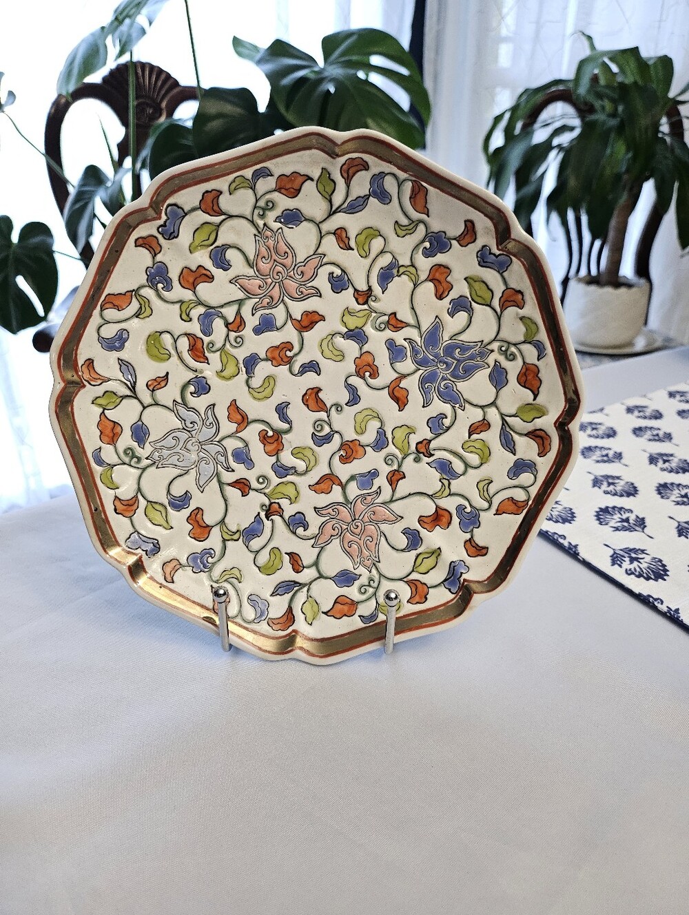 Vintage Hand-Painted Macau Porcelain Decorative Plate - Octagonal Floral & Gilt